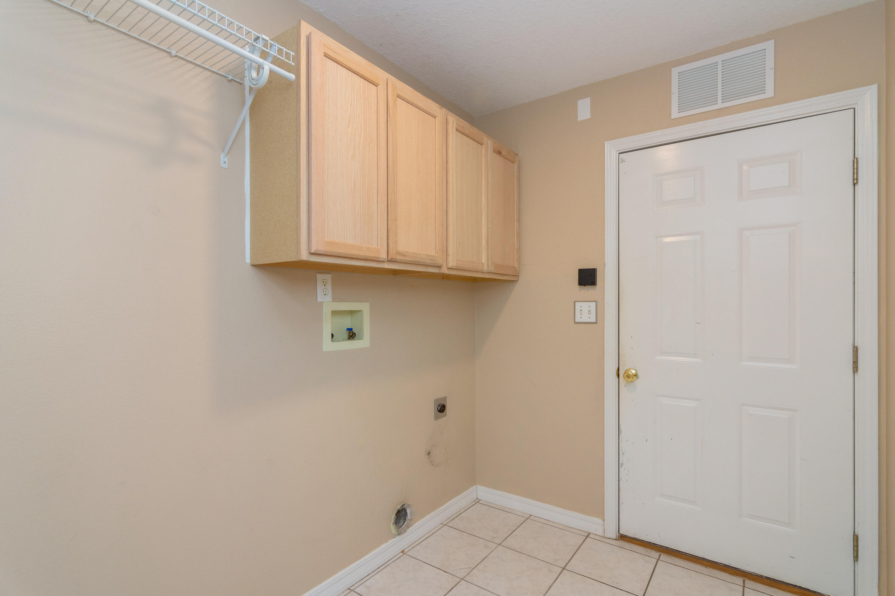 520 Risen Star Drive Crestview, FL 32539 - Photo 29 of 34 520 Risen Star Dr-24