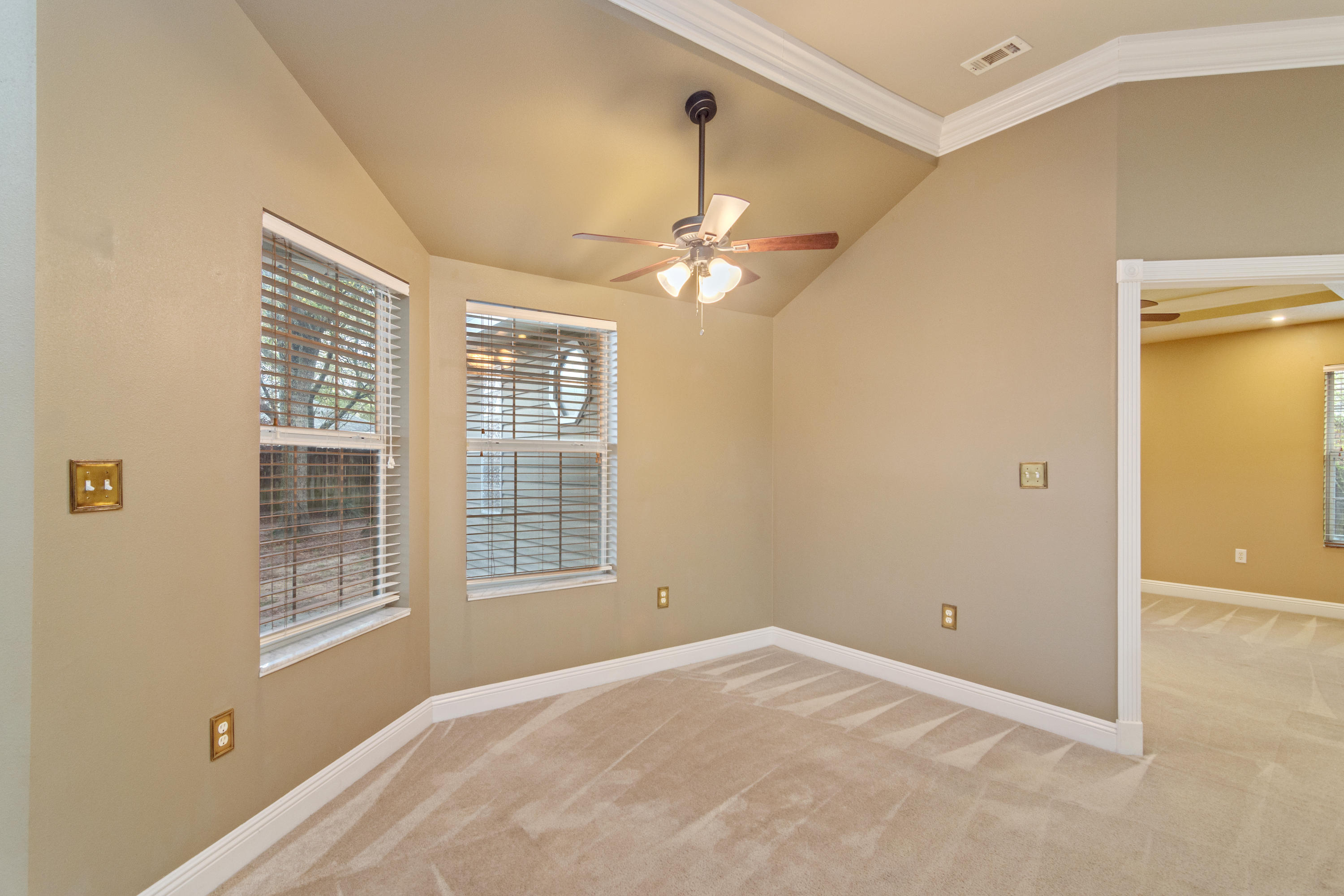 520 Risen Star Drive Crestview, FL 32539 - Photo 9 of 34 520 Risen Star Dr-05