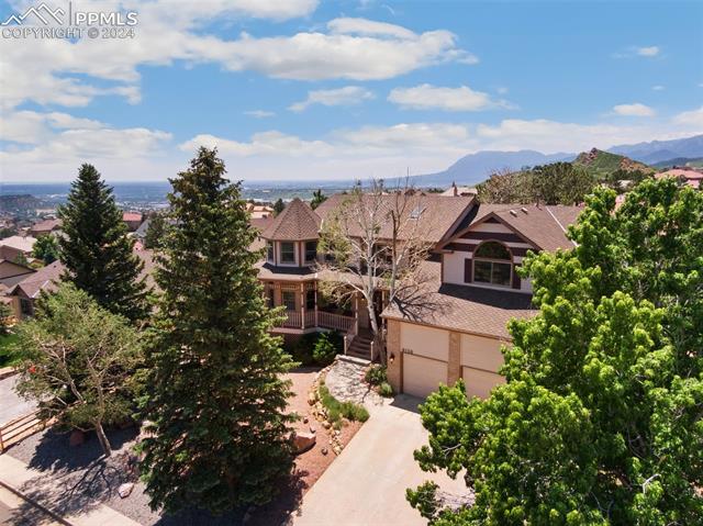 6150 Wilson Road Colorado Springs, CO 80919 - Photo 3 of 9 Come on In. Let's Look Inside