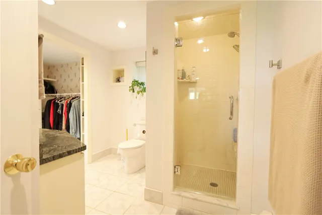 $4,900 | 2 Buckingham Street, Barrington, RI 02806