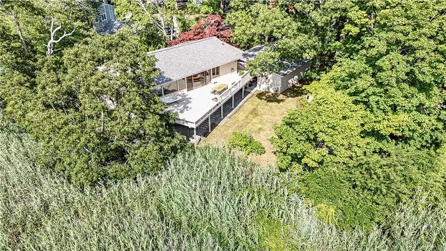 $4,900 | 2 Buckingham Street, Barrington, RI 02806