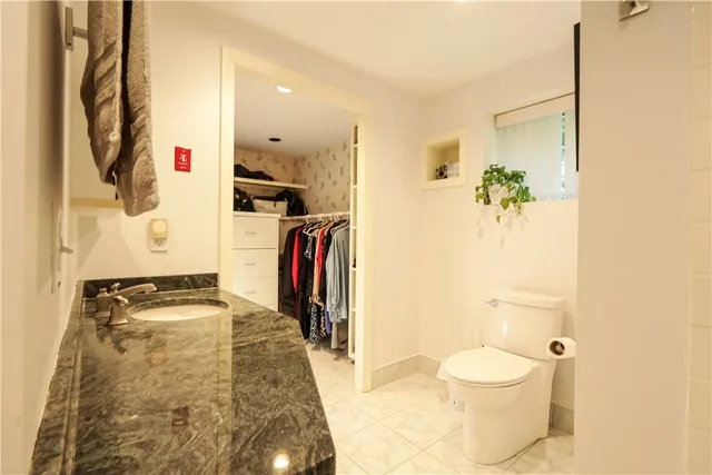 $4,900 | 2 Buckingham Street, Barrington, RI 02806