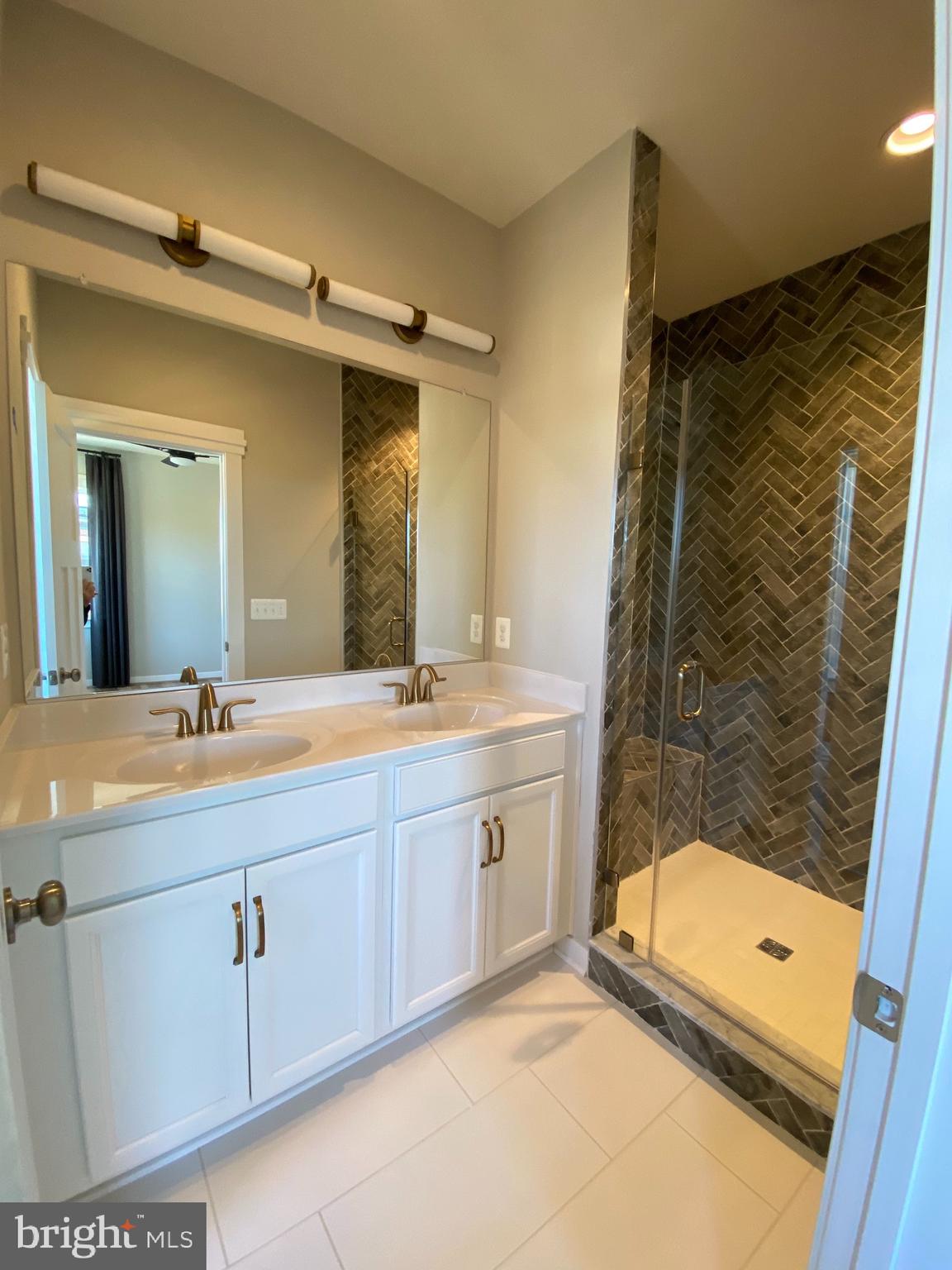 14261 Travilah Road Rockville, MD 20850 - Photo 15 of 23 MasterBath