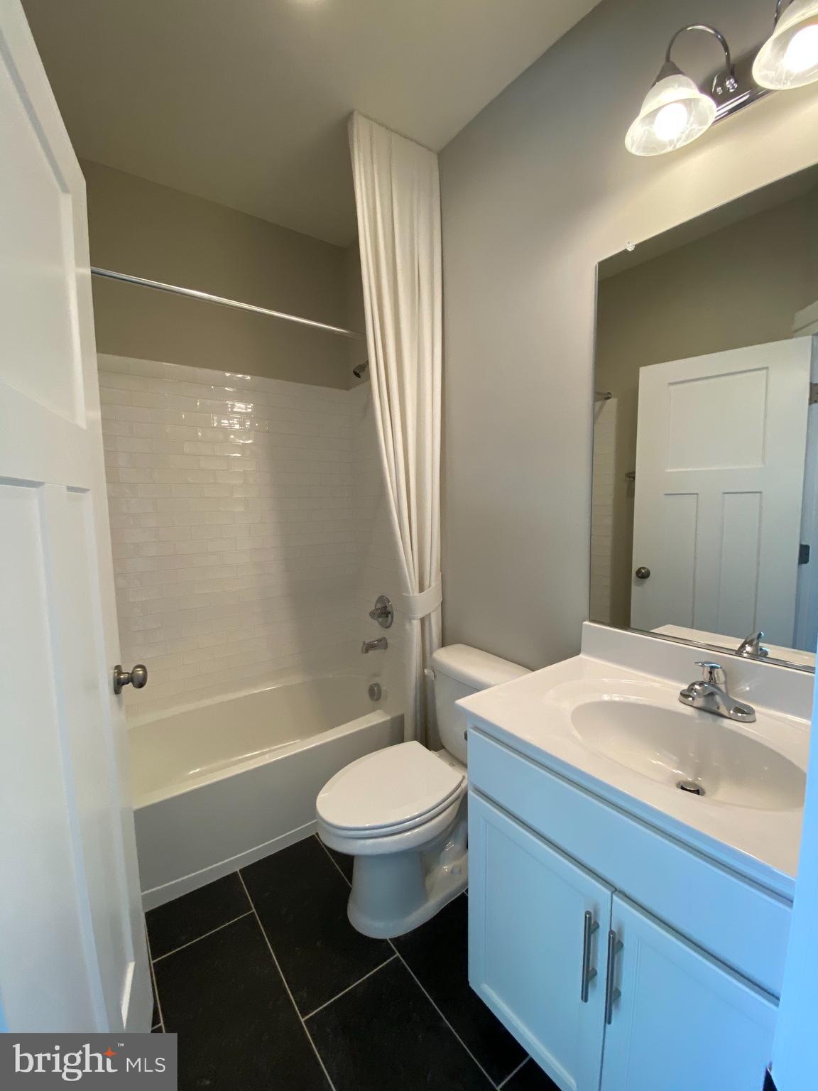 14261 Travilah Road Rockville, MD 20850 - Photo 19 of 23 Hall Bath - Upper Level