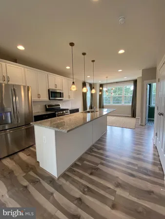 $3,650 | 14261 Travilah Road, Rockville, MD 20850