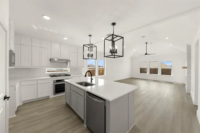 $599,748 | 2503 Rolling Hls Drive, Melissa, TX 75454