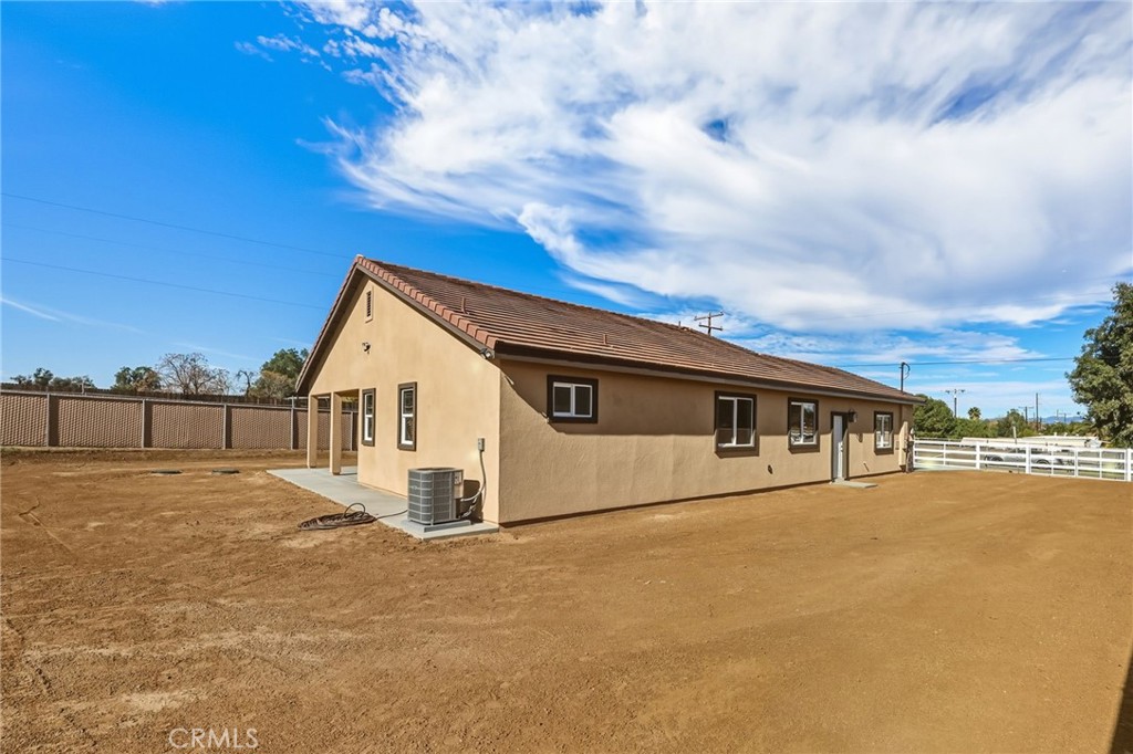 20521 Hunter Street Perris, CA 92570 - Photo 35 of 44