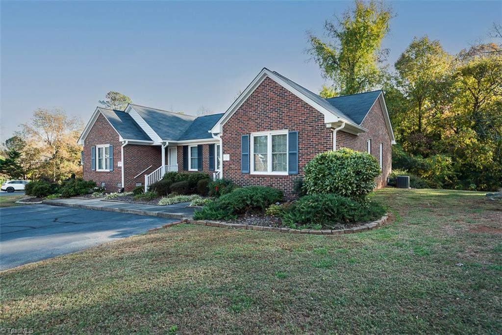 1743 Malone Road, Unit B Burlington, NC 27215 - Photo 2 of 21 Gallery Image 2