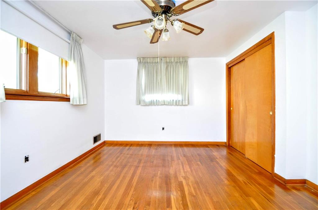 5262 McAnulty Road Pittsburgh, PA 15236 - Photo 12 of 23 Gallery Image 12
