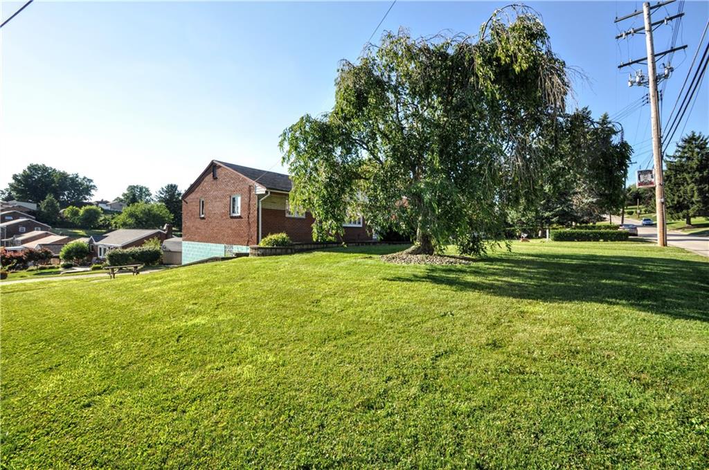 5262 McAnulty Road Pittsburgh, PA 15236 - Photo 3 of 23 Massive Corner Lot
