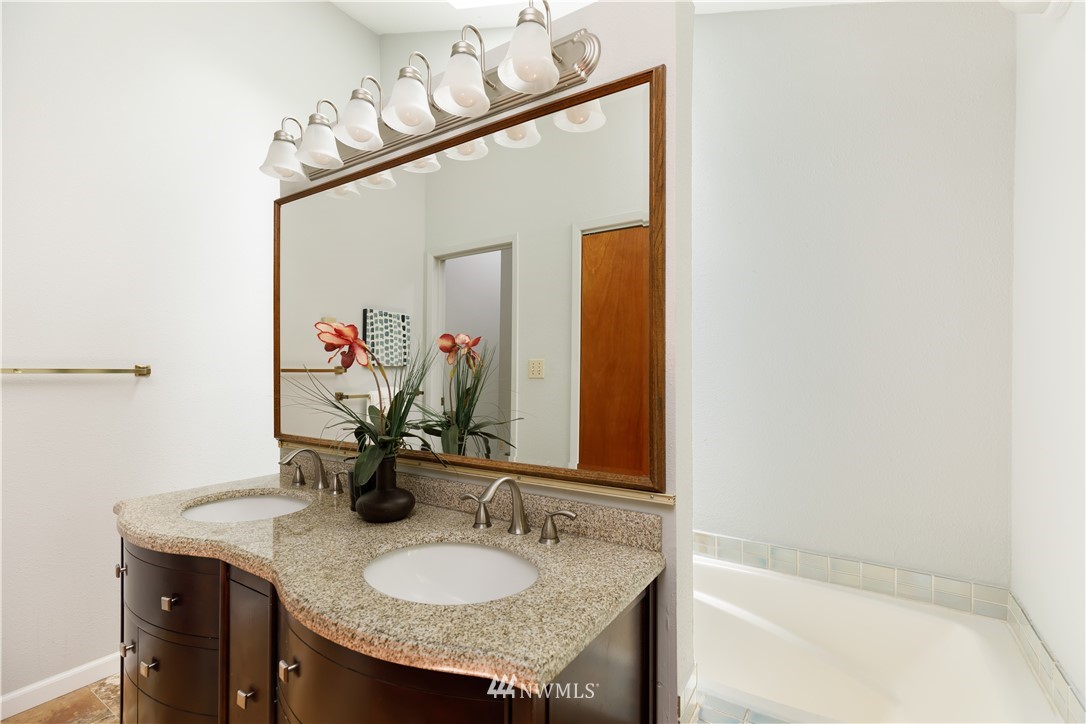 20129 Southeast 145th Street Renton, WA 98059 - Photo 14 of 29 Gallery Image 14