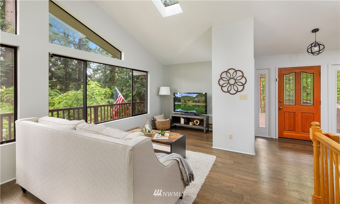 20129 Southeast 145th Street Renton, WA 98059 - Photo 8 of 29 Gallery Image 8
