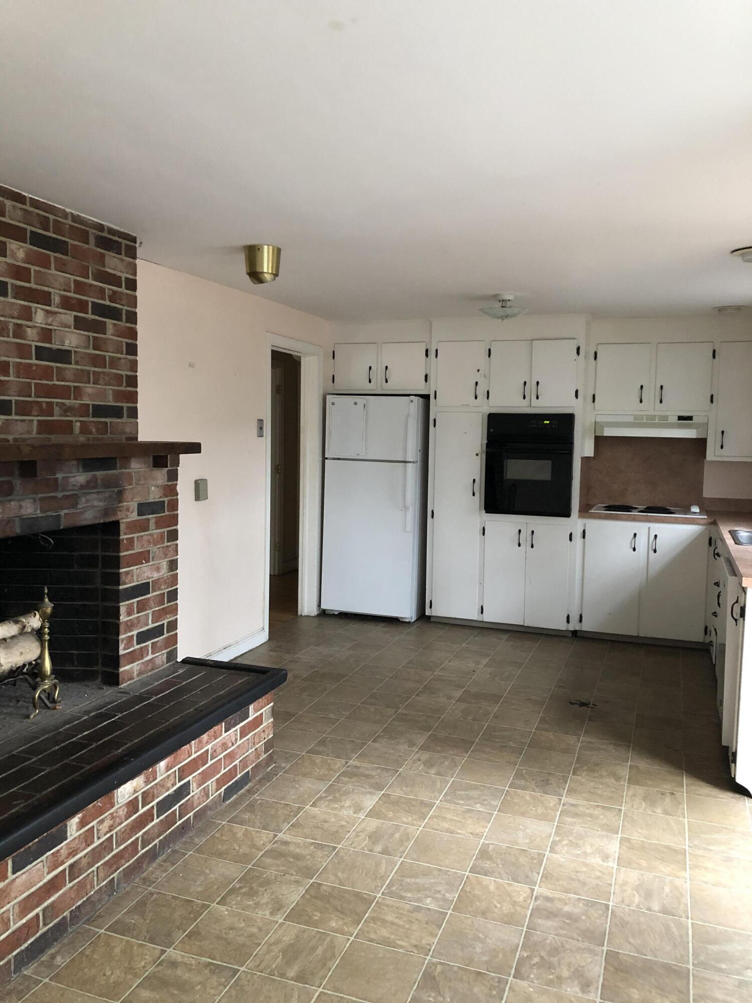 10 Candlewyck-kitchen