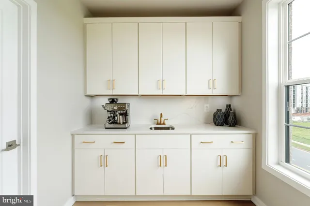 $3,500 | 22405 Claude Moore Drive, Ashburn, VA 20148