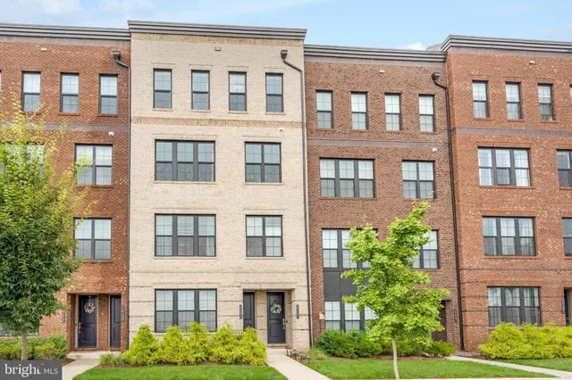 $3,500 | 22405 Claude Moore Drive, Ashburn, VA 20148