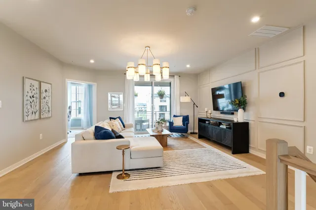 $3,500 | 22405 Claude Moore Drive, Ashburn, VA 20148