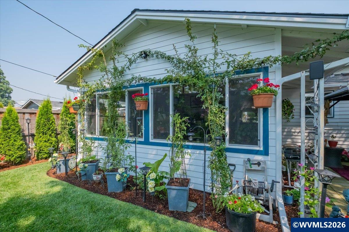 1424 Rainier Road Woodburn, OR 97071 - Photo 40 of 42 Gallery Image 40
