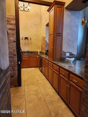 $1,800 | 307 North Main Street, Unit 4, Jennings, LA 70546