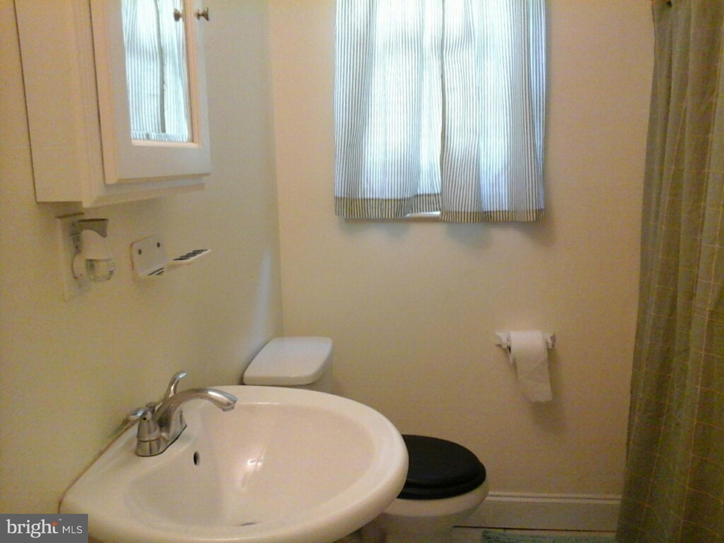 3607 Eisenbrown Road Reading, PA 19605 - Photo 8 of 10