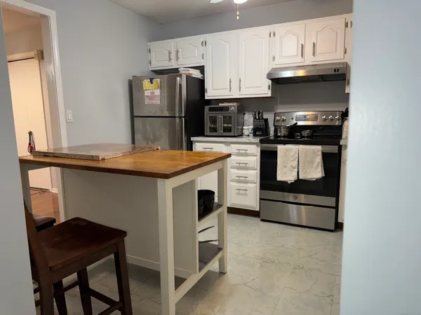 $2,450 | 495 Vincellette Street, Unit 12, Bridgeport, CT 06606