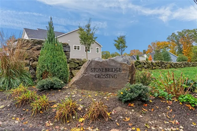 $735,000 | 25 Deer Run Crossing, Unit 45, Warwick, RI 02818