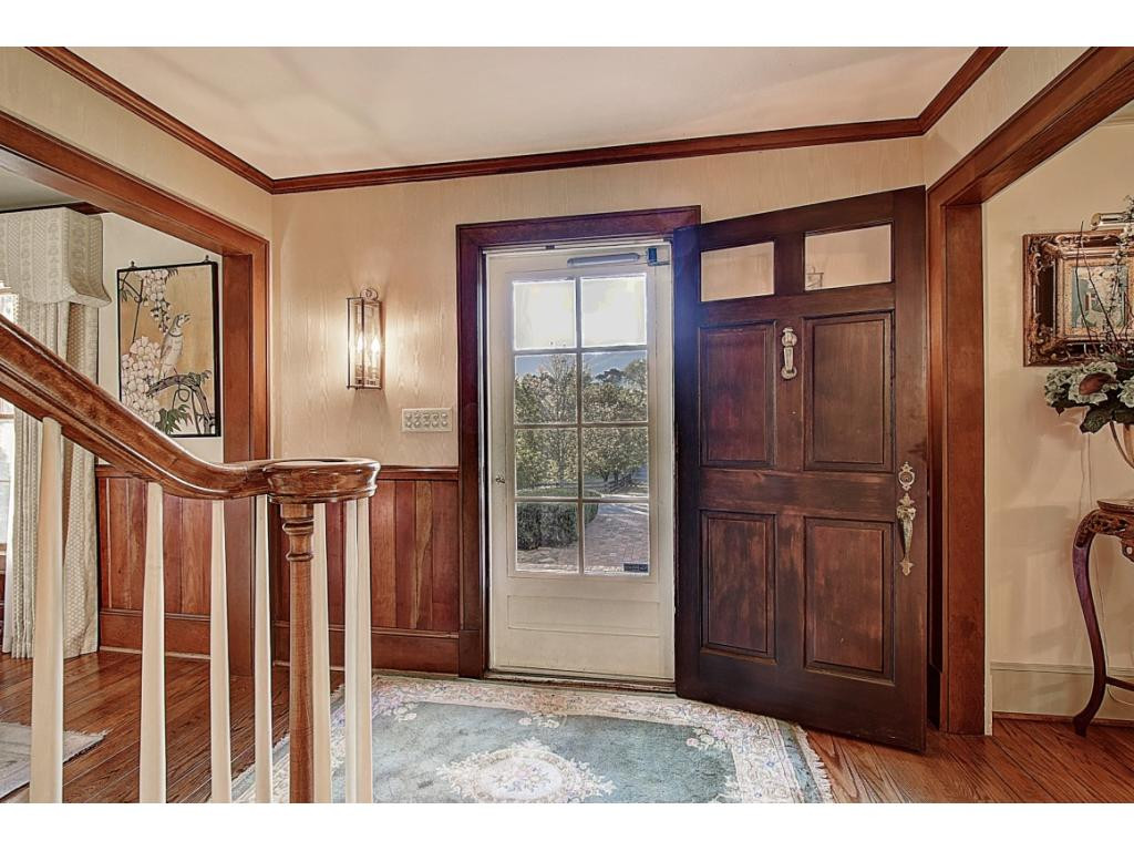 3134 Cherokee Road Johnson City, TN 37604 - Photo 3 of 36 Photo 3