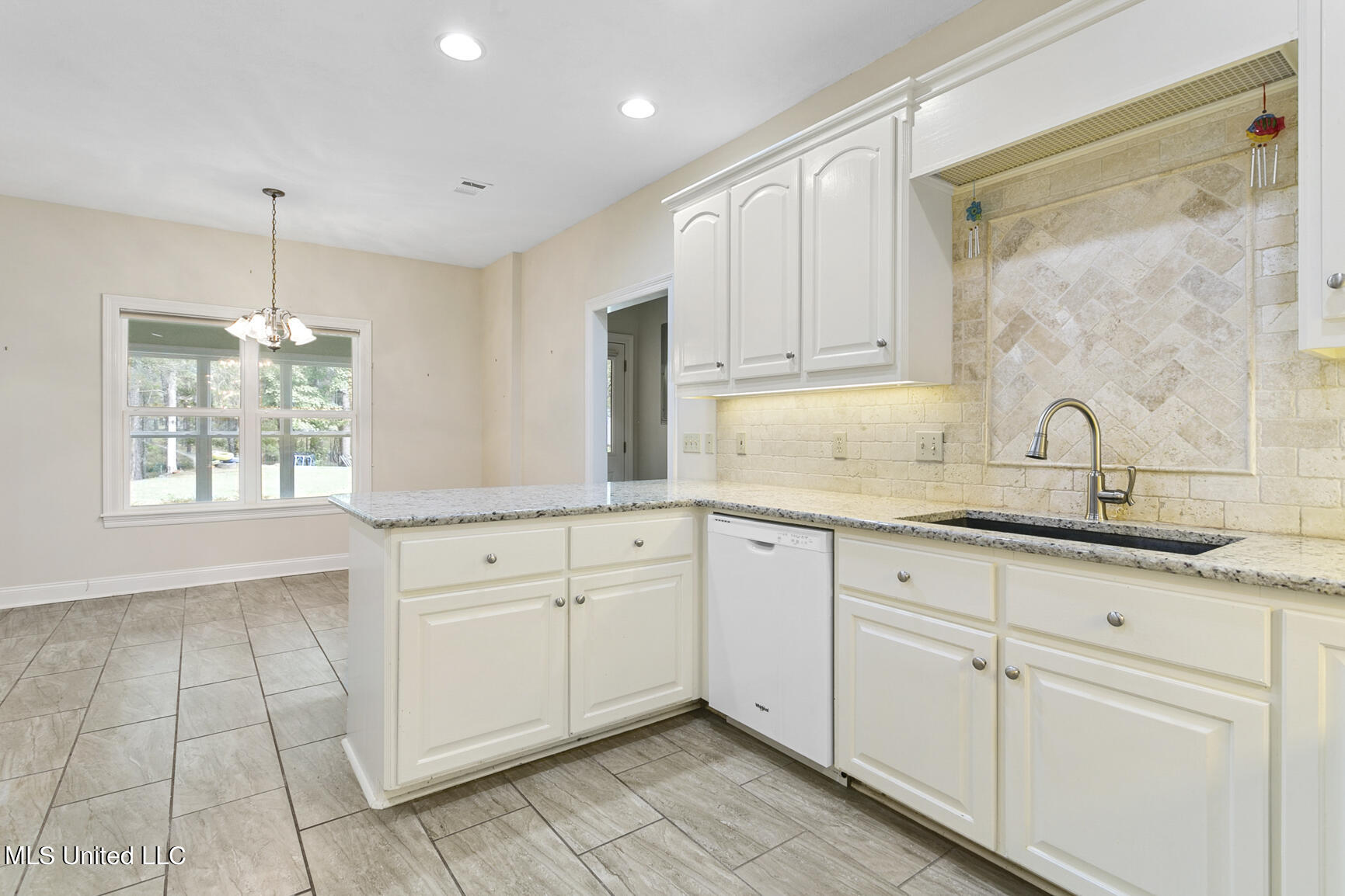 14640 Dry Grove Road Raymond, MS 39154 - Photo 31 of 52 Lots of Countertop and Cabinet Space