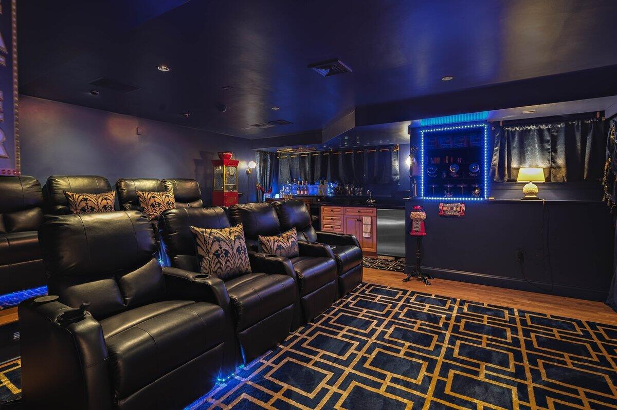 77 Tide Run Mashpee, MA 02649 - Photo 23 of 44 a living room with furniture