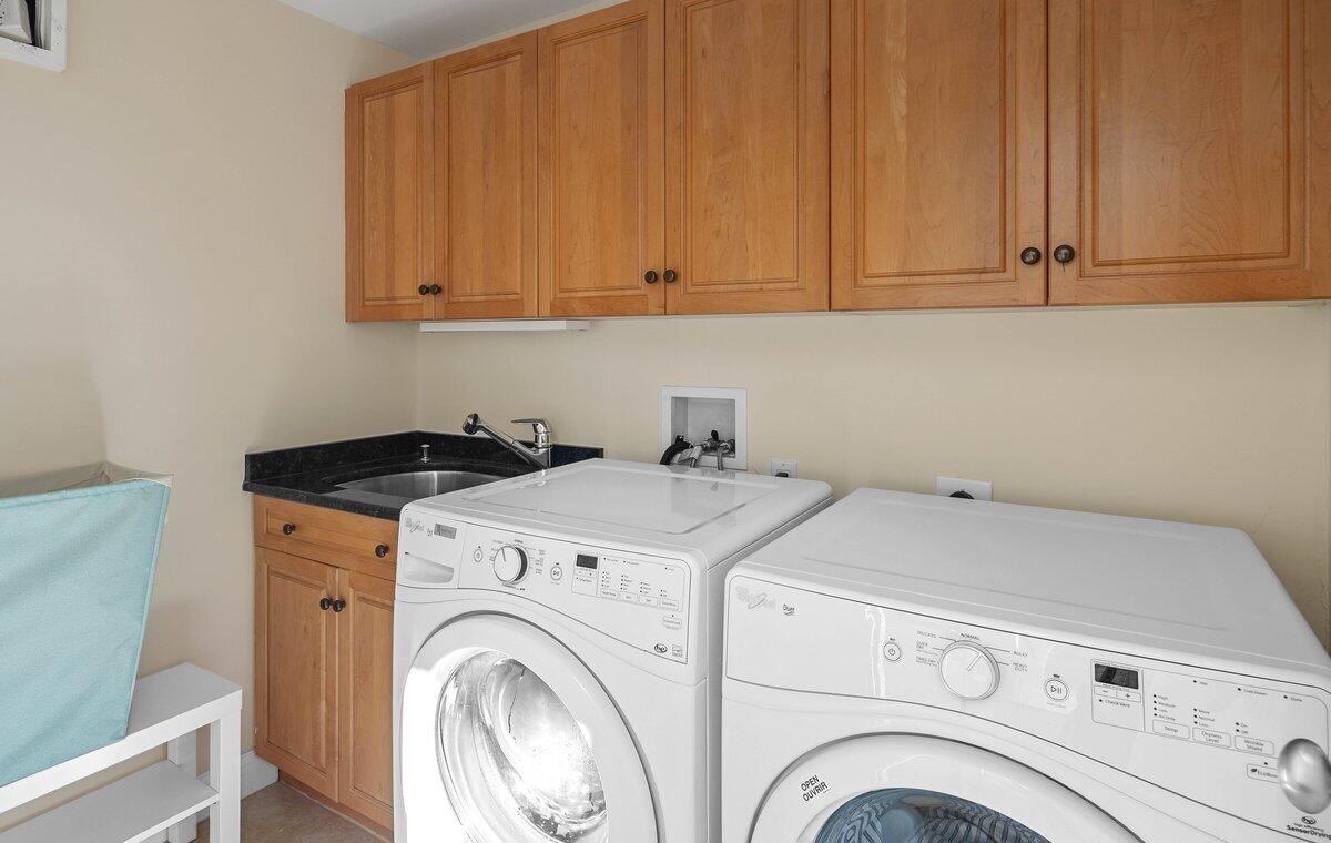 77 Tide Run Mashpee, MA 02649 - Photo 35 of 44 a utility room with dryer and washer