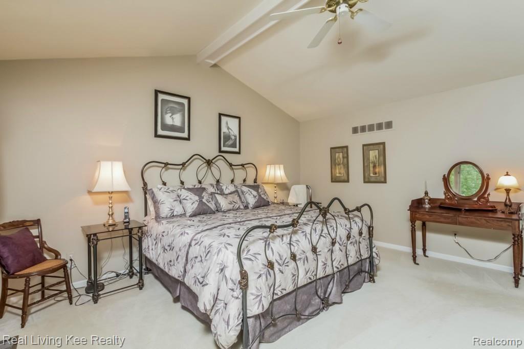 1777 Chase Drive Rochester, MI 48307 - Photo 24 of 53 023-1688898-medium.jpg