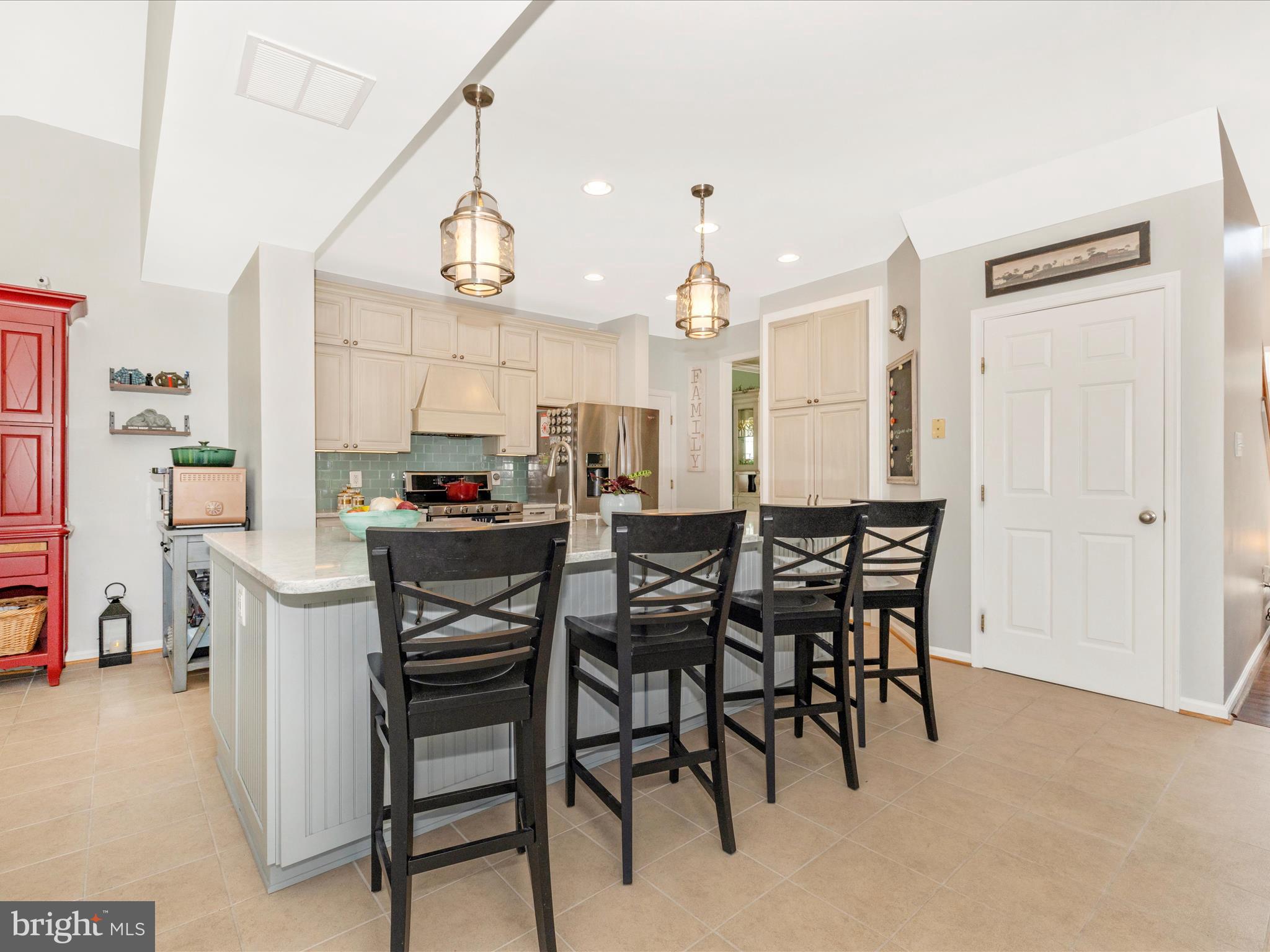11046 Country Club Road New Market, MD 21774 - Photo 14 of 105 a dining room with furniture and window