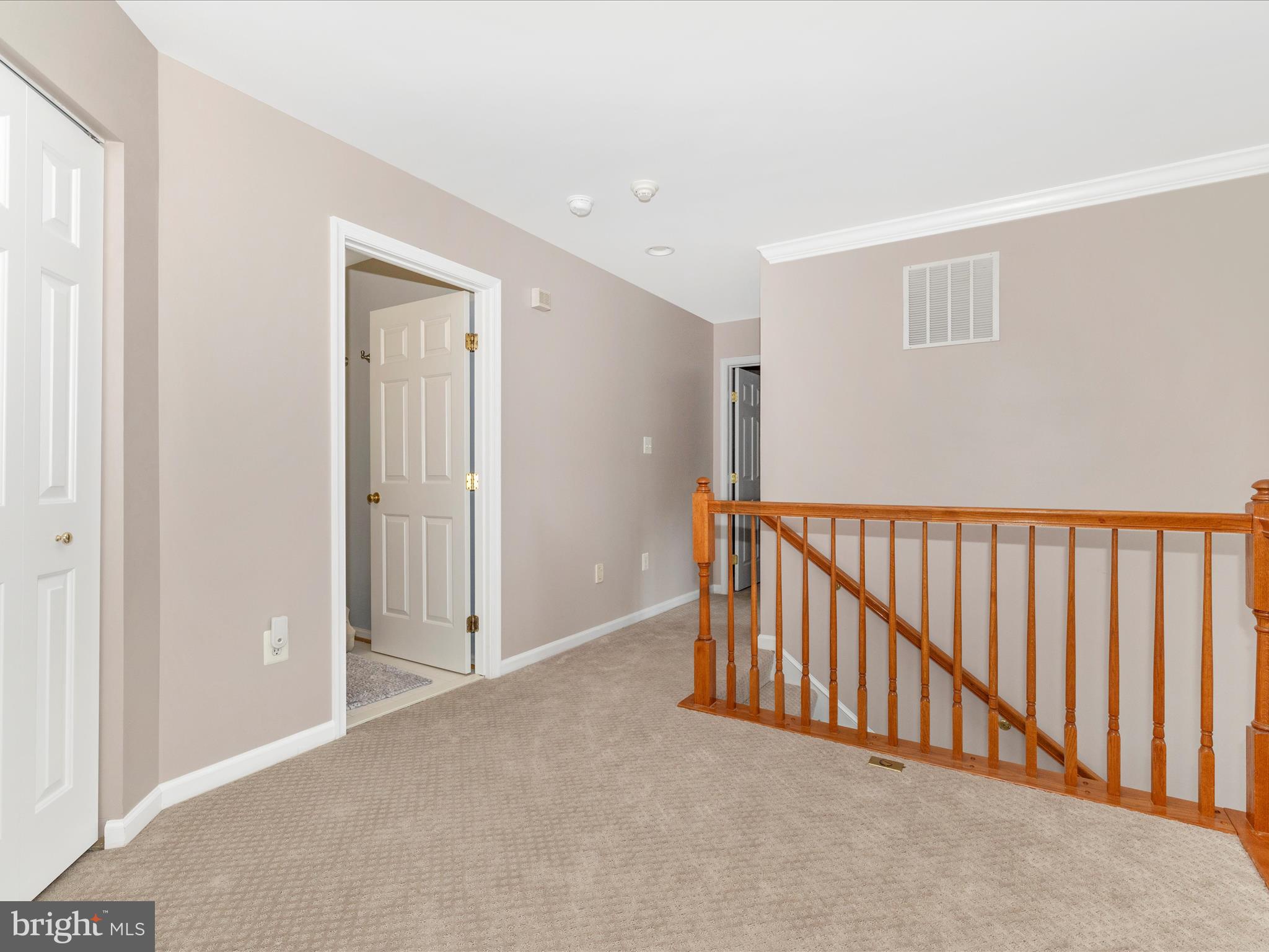 11046 Country Club Road New Market, MD 21774 - Photo 28 of 105 a view of a hallway with entryway