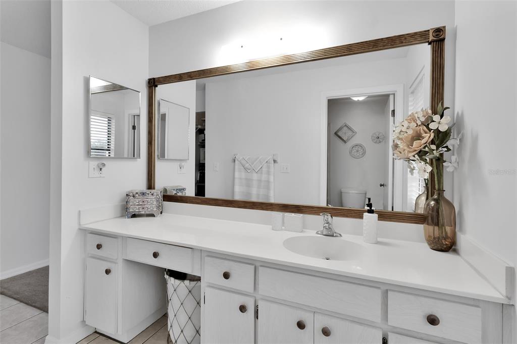 1602 Dower Way Sun City Center, FL 33573 - Photo 36 of 56