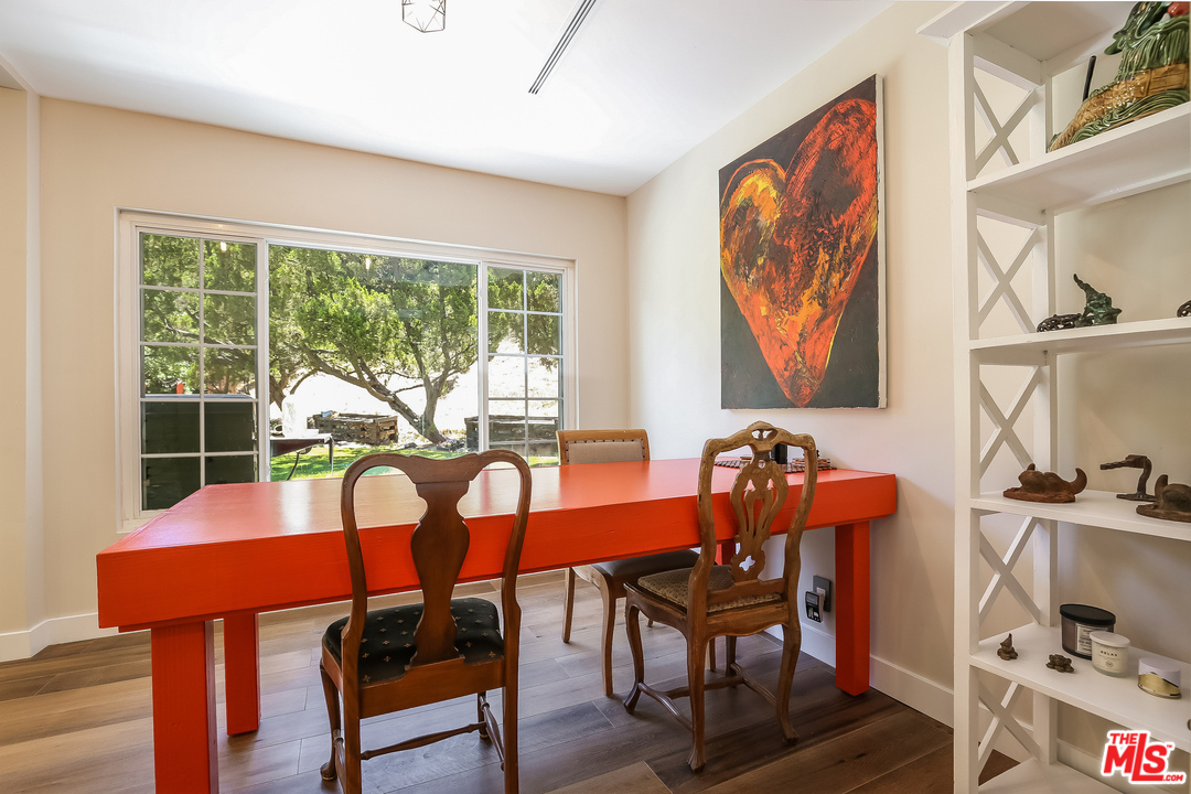 15500 Royal Ridge Road Sherman Oaks, CA 91403 - Photo 13 of 39