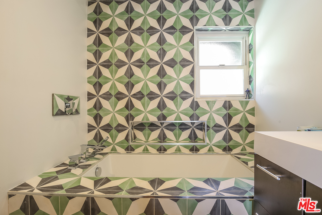 15500 Royal Ridge Road Sherman Oaks, CA 91403 - Photo 33 of 39