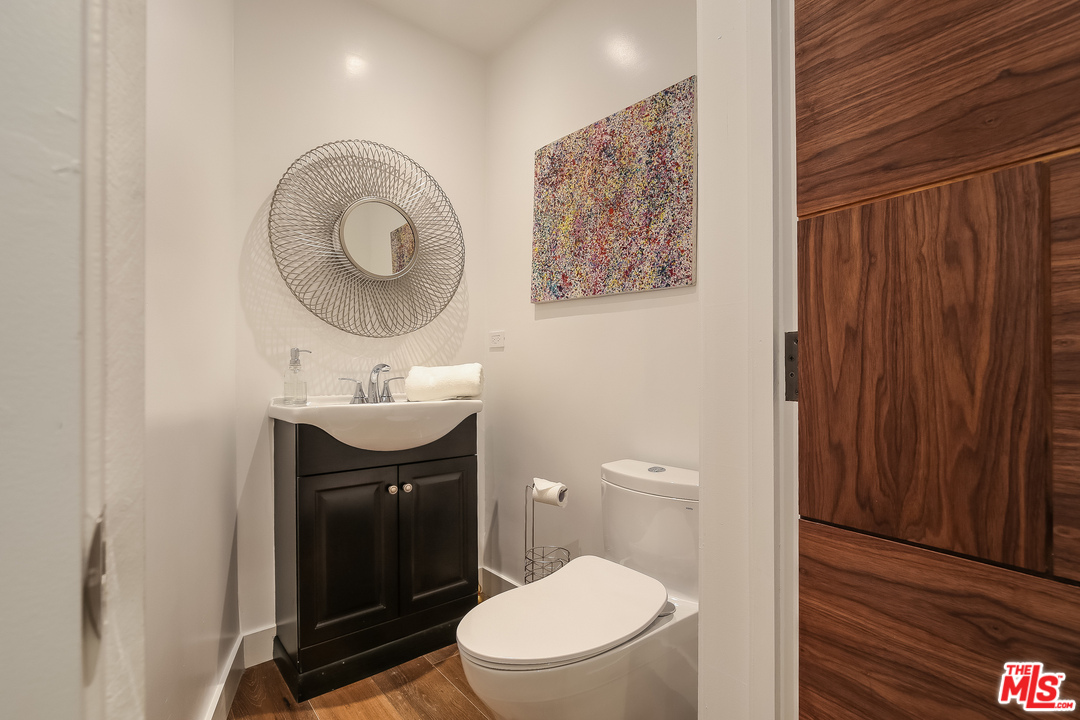 15500 Royal Ridge Road Sherman Oaks, CA 91403 - Photo 34 of 39