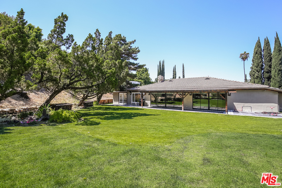 15500 Royal Ridge Road Sherman Oaks, CA 91403 - Photo 36 of 39