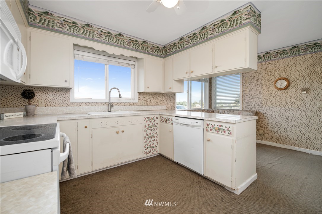 5343 Elder Road Ferndale, WA 98248 - Photo 13 of 37