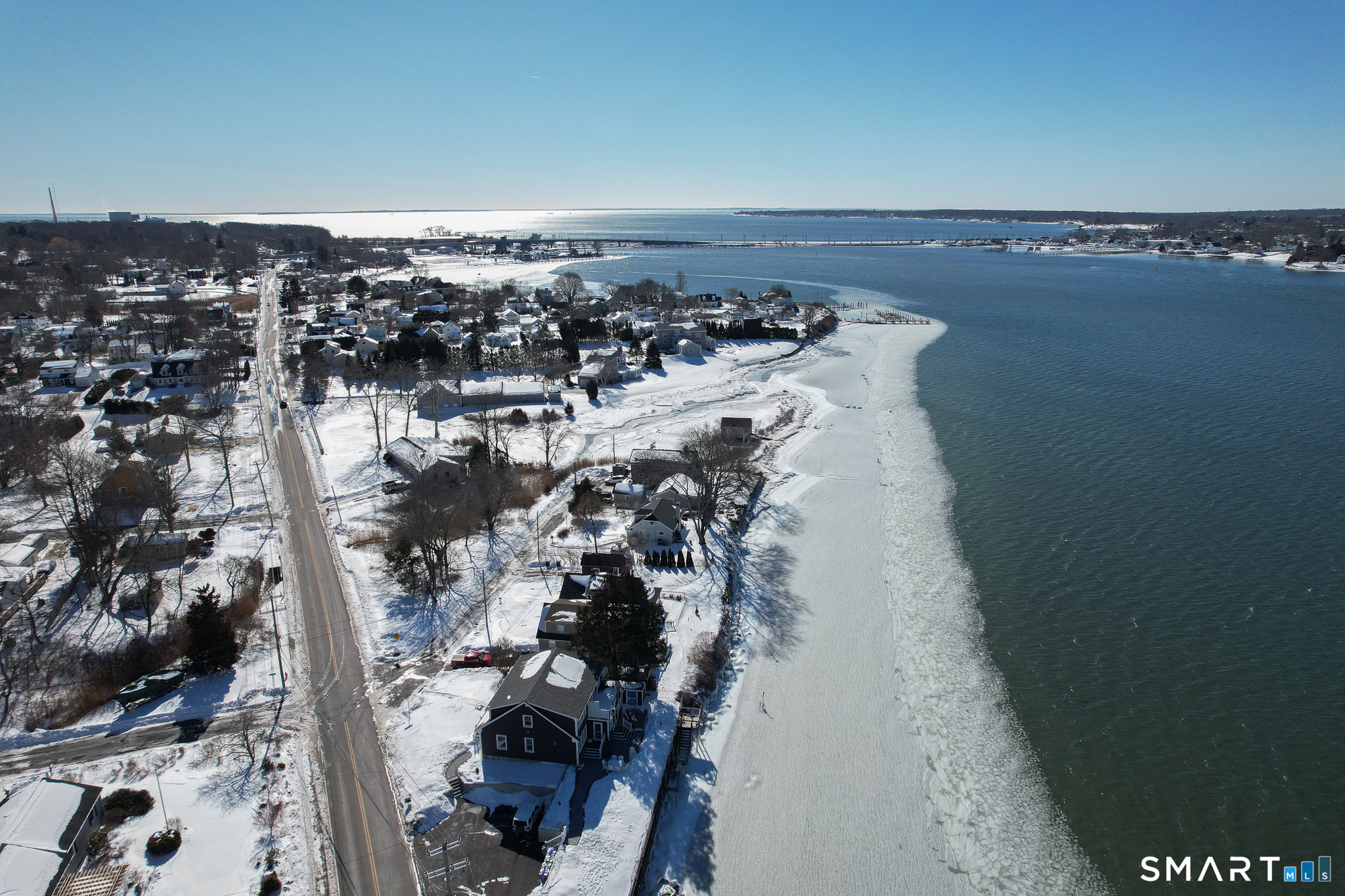 9 3rd Avenue Waterford, CT 06385 - Photo 4 of 38