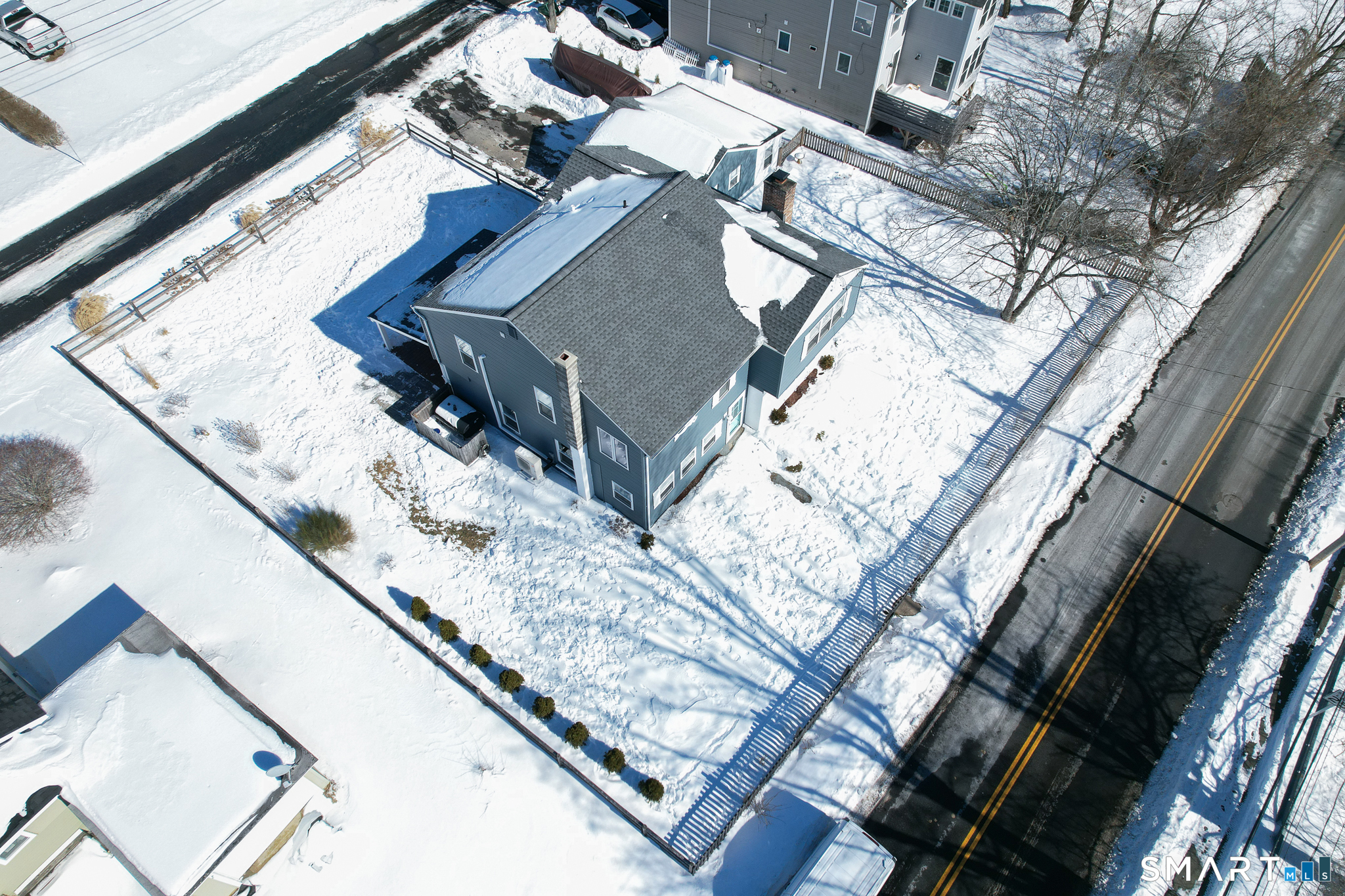 9 3rd Avenue Waterford, CT 06385 - Photo 5 of 38