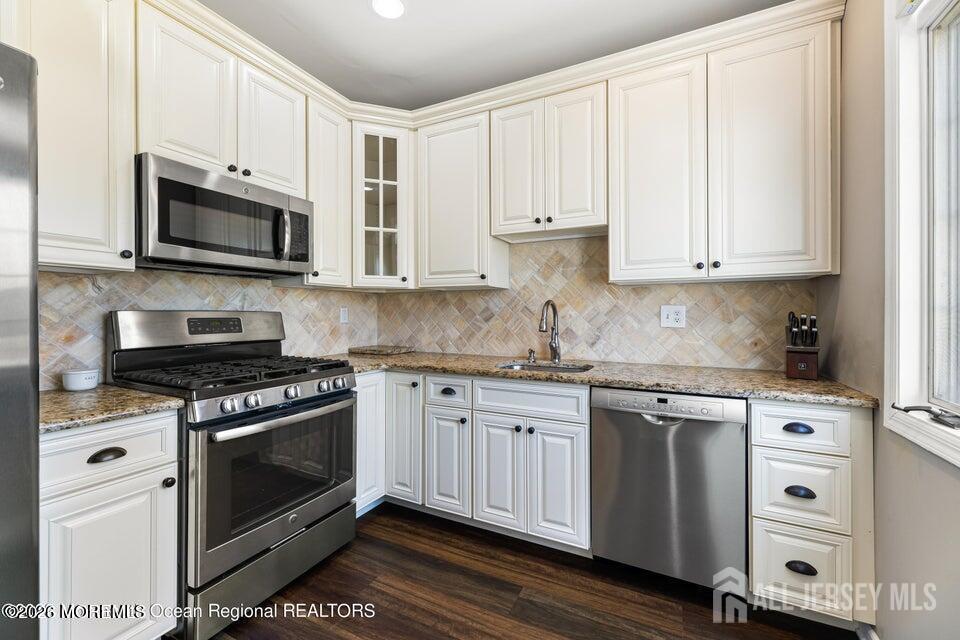 48 Rutland Lane Monroe Township, NJ 08831 - Photo 4 of 35