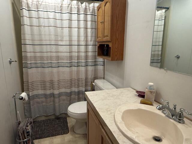 55916 Snow Goose Road Bend, OR 97707 - Photo 12 of 19 Guest Bath