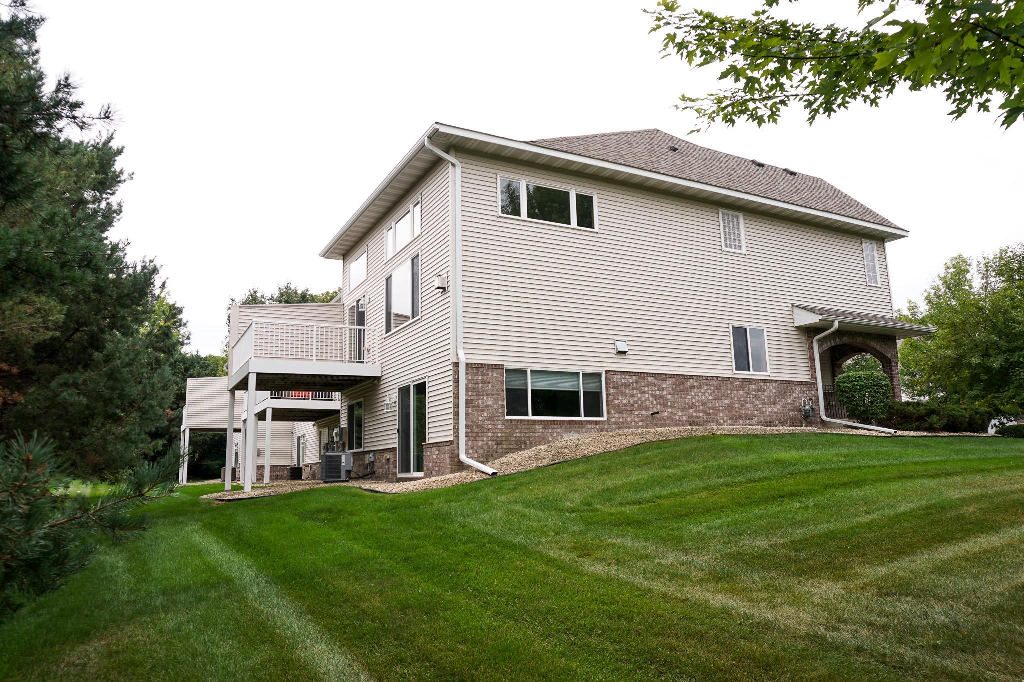 3951 Raspberry Ridge Road Northwest Prior Lake, MN 55372 - Photo 2 of 22 Gallery Image 2