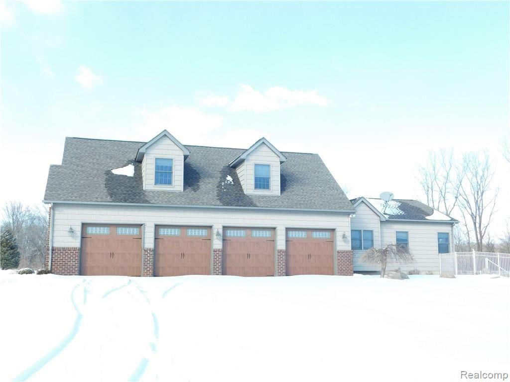 11590 North Fowlerville Road Fowlerville, MI 48836 - Photo 34 of 40 DSCN0408.JPG
