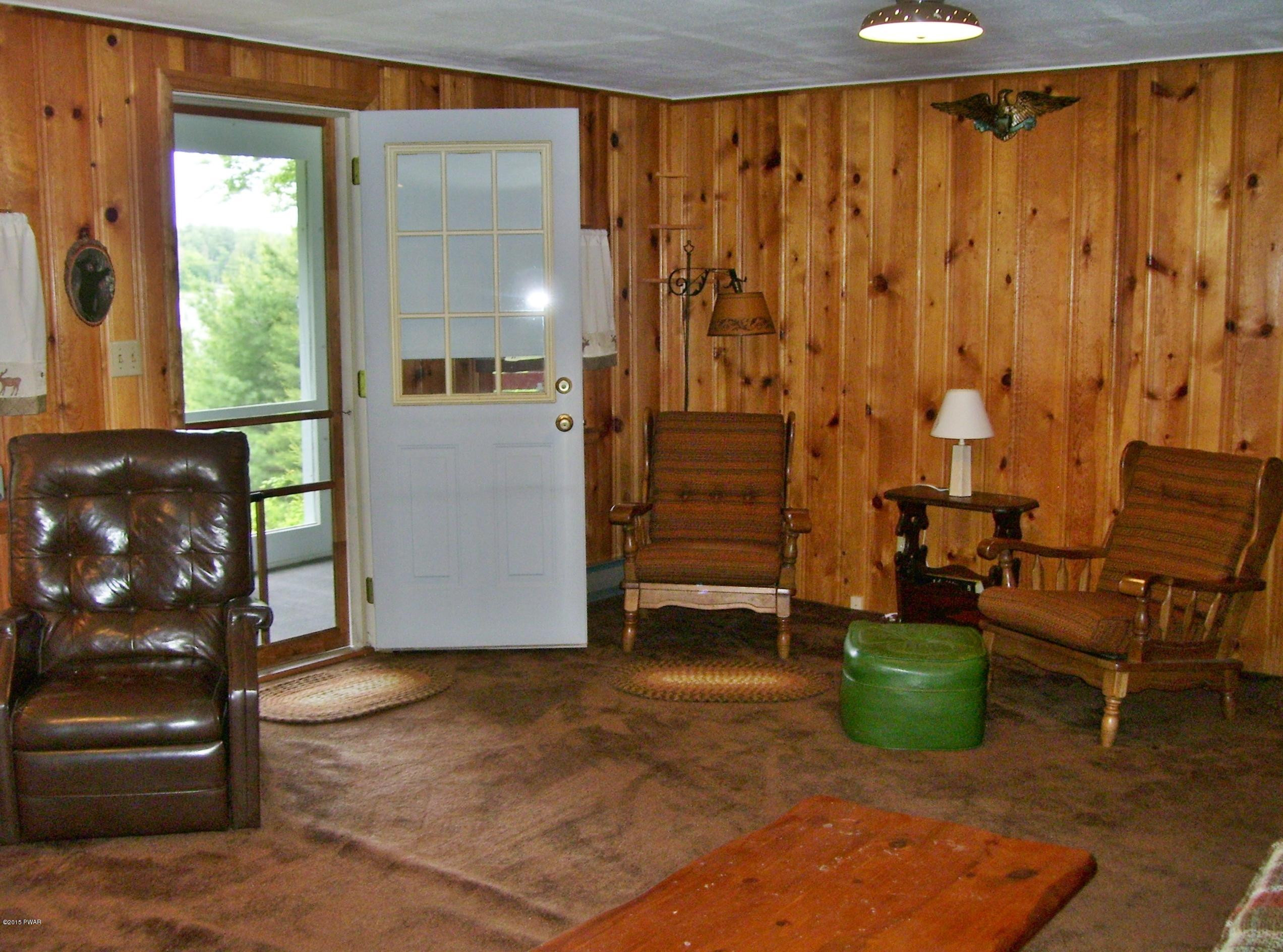 105 Ridgefield Point Road Greentown, PA 18426 - Photo 10 of 41 Gallery Image 10