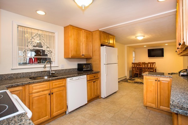 5 Sheffield Road Natick, MA 01760 - Photo 3 of 17