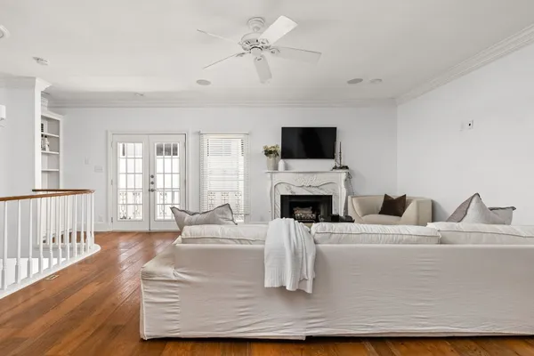$4,999 | 706 West Avenue, Unit C, Austin, TX 78701