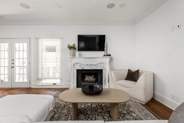 $4,999 | 706 West Avenue, Unit C, Austin, TX 78701