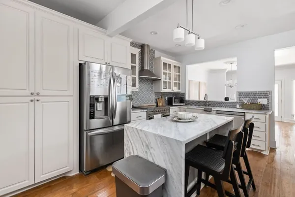 $4,999 | 706 West Avenue, Unit C, Austin, TX 78701