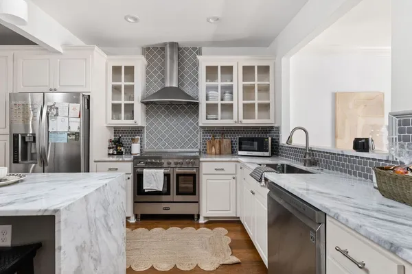 $4,999 | 706 West Avenue, Unit C, Austin, TX 78701